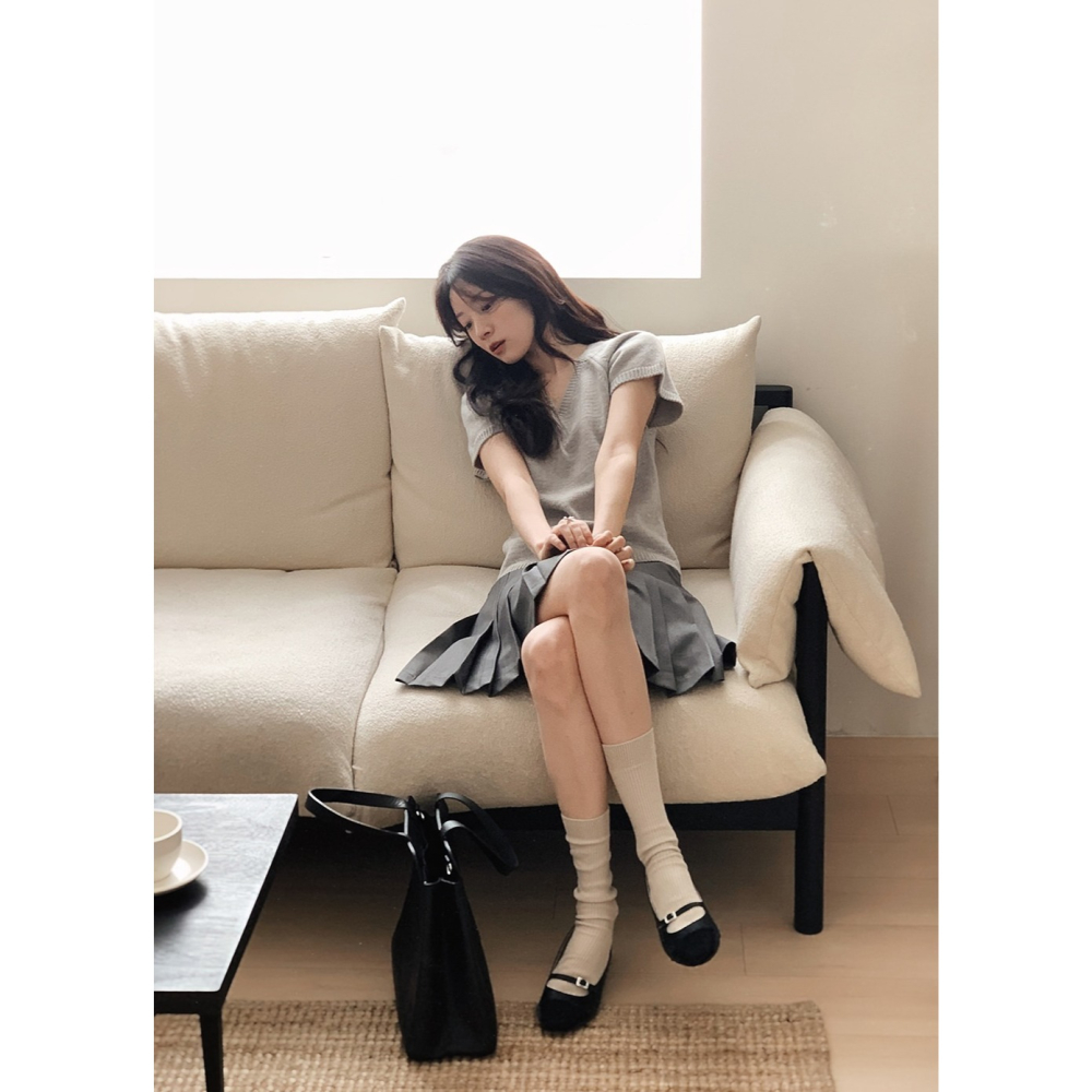 🍂 正韓製-3kg柔軟修身短袖上衣 knit （ slowand 自訂款 ） 針織 毛衣 換季 V領尺寸：Free,平-細節圖9