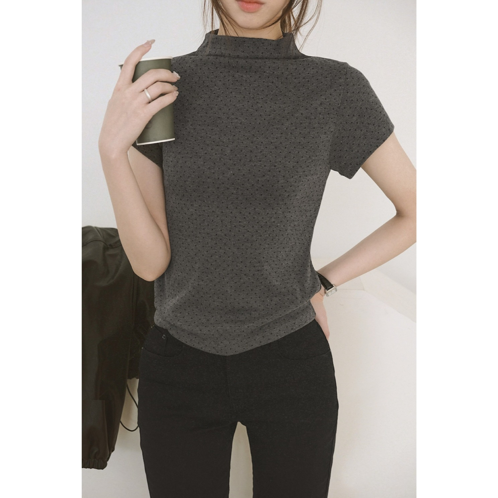 正韓製點點中高領上衣 tee 4色 / slowand 잔잔도트 모크넥 티셔츠-細節圖6