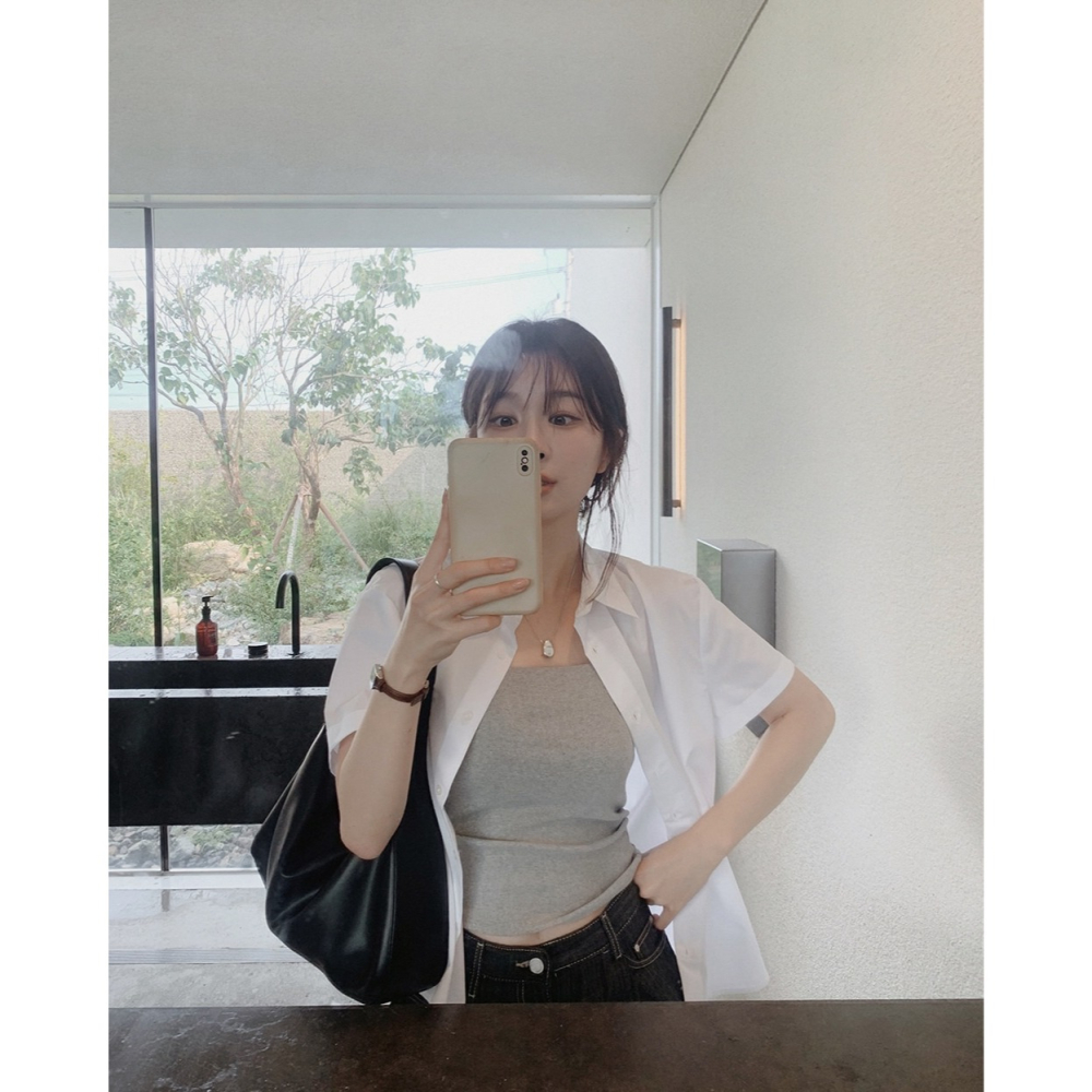 正韓製平口細肩帶背心 sleeveless 4色 slowand 탄탄스퀘어 캡내장 슬리브리스-細節圖4