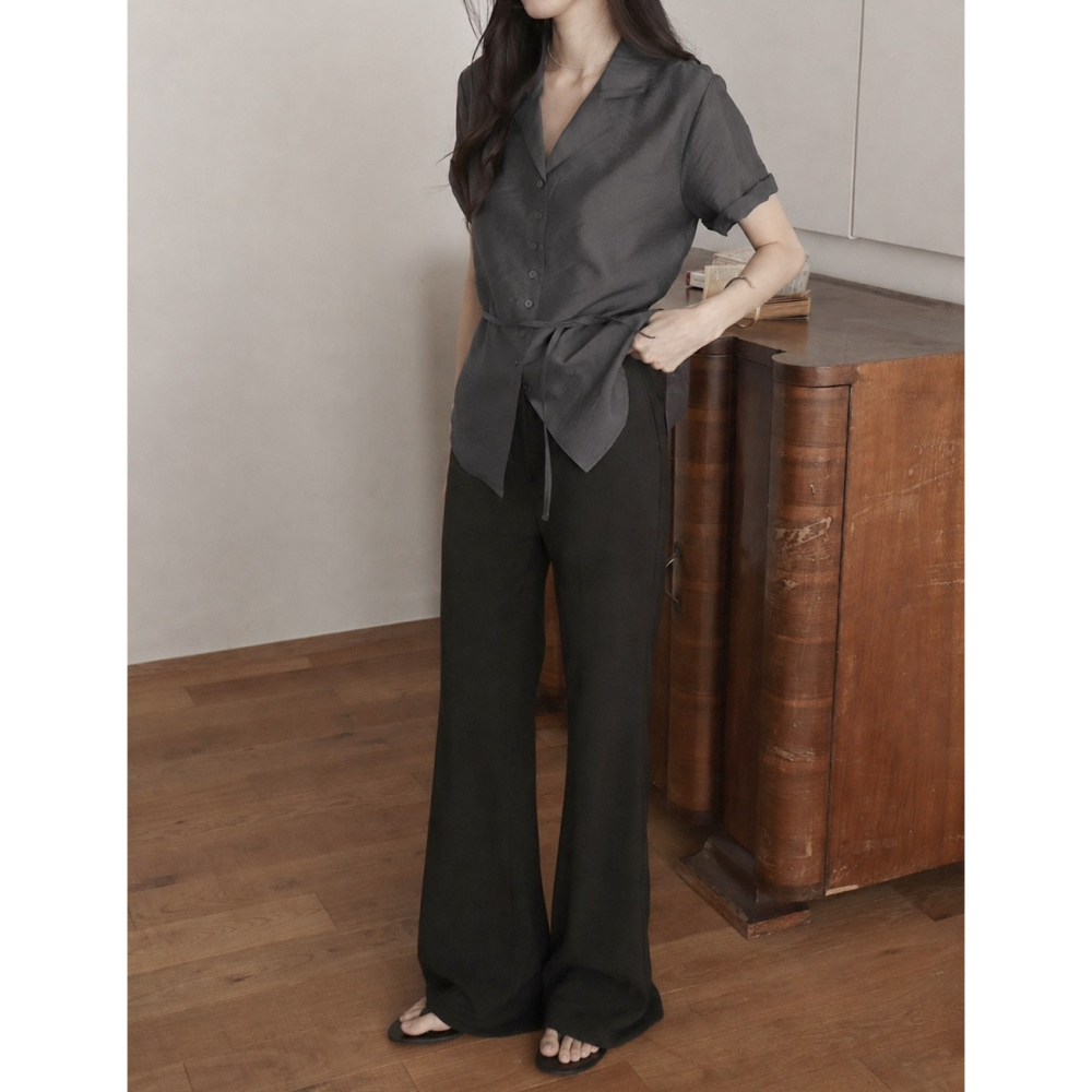透膚光澤感綁帶襯衫 blouse 3色 / slowand 自訂款 쉬머 라인핏 스트랩 블라우스-細節圖10