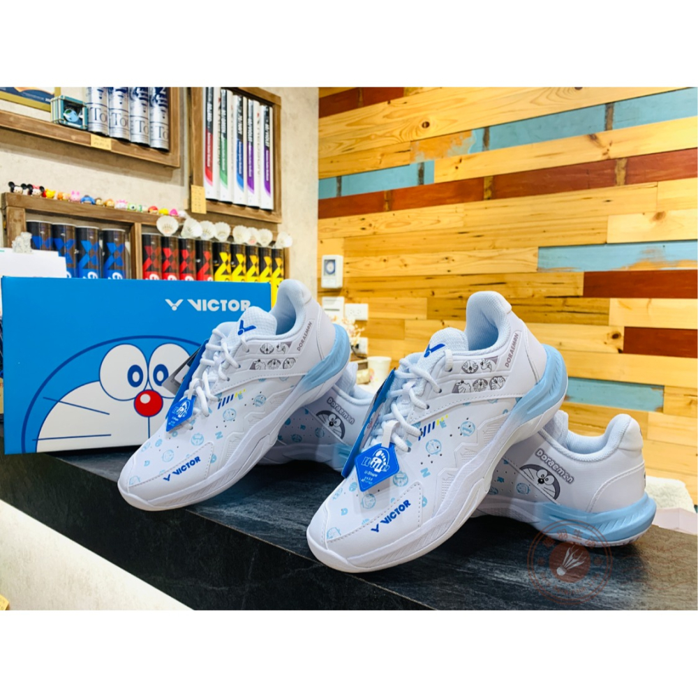 【唯羽生活】VICTOR X 哆啦A夢 限定系列 羽球鞋 P-DRM A 亮白 羽鞋 羽毛球鞋-細節圖3