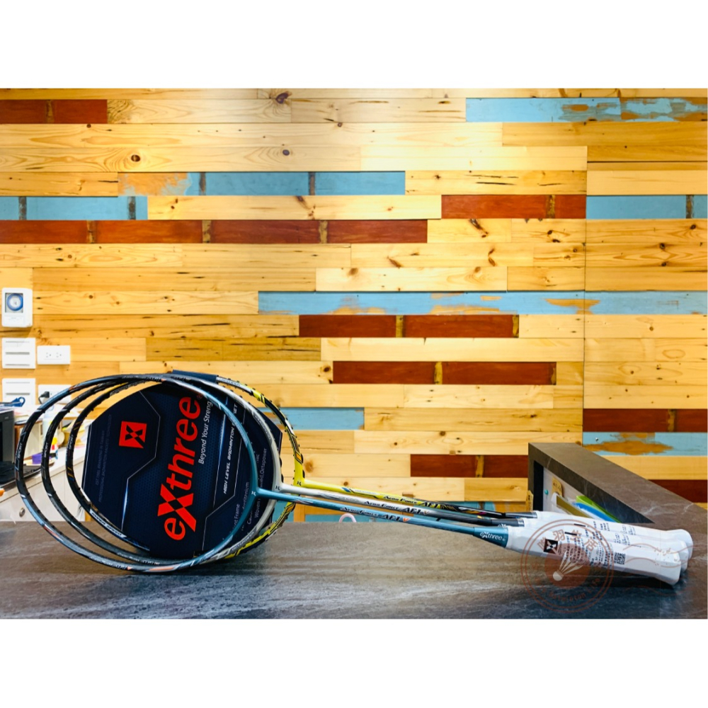 【唯羽生活】eXthree【AF1 V 】 香檳金 藍色 羽球拍 AERO FORCE ONE V 羽拍 超力 五代目-細節圖3