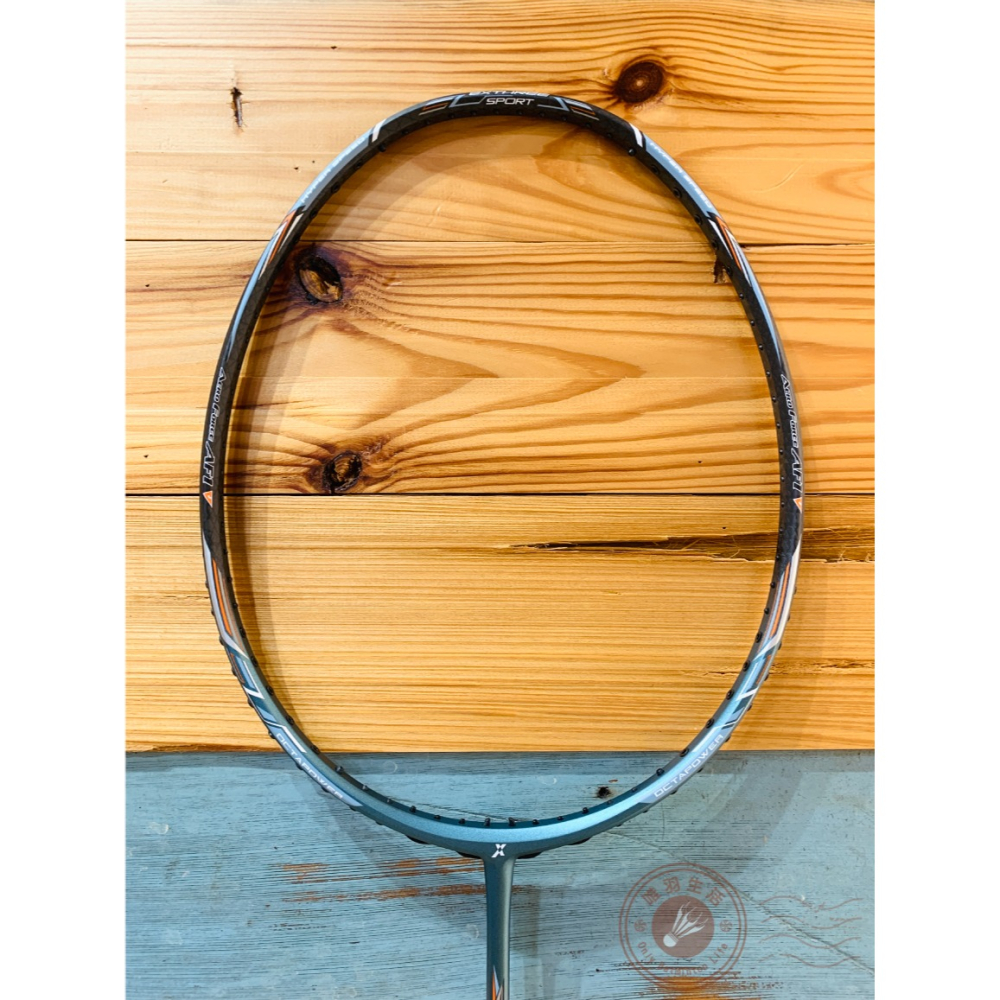 【唯羽生活】eXthree【AF1 V 】 香檳金 藍色 羽球拍 AERO FORCE ONE V 羽拍 超力 五代目-細節圖6