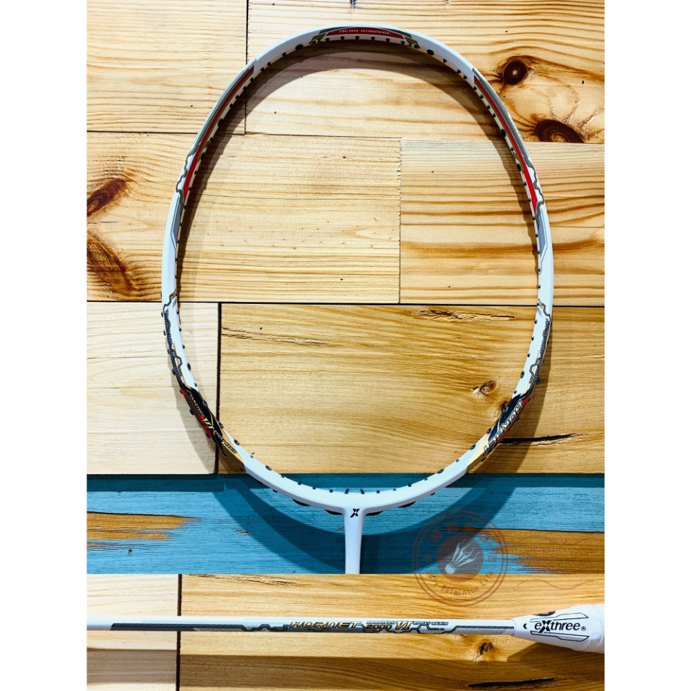 【唯羽生活】eXthree【HORNET Ⅵ】雪蜂 羽球拍 超力 大黃蜂 六代 白蜂 羽拍 國民神拍-細節圖2