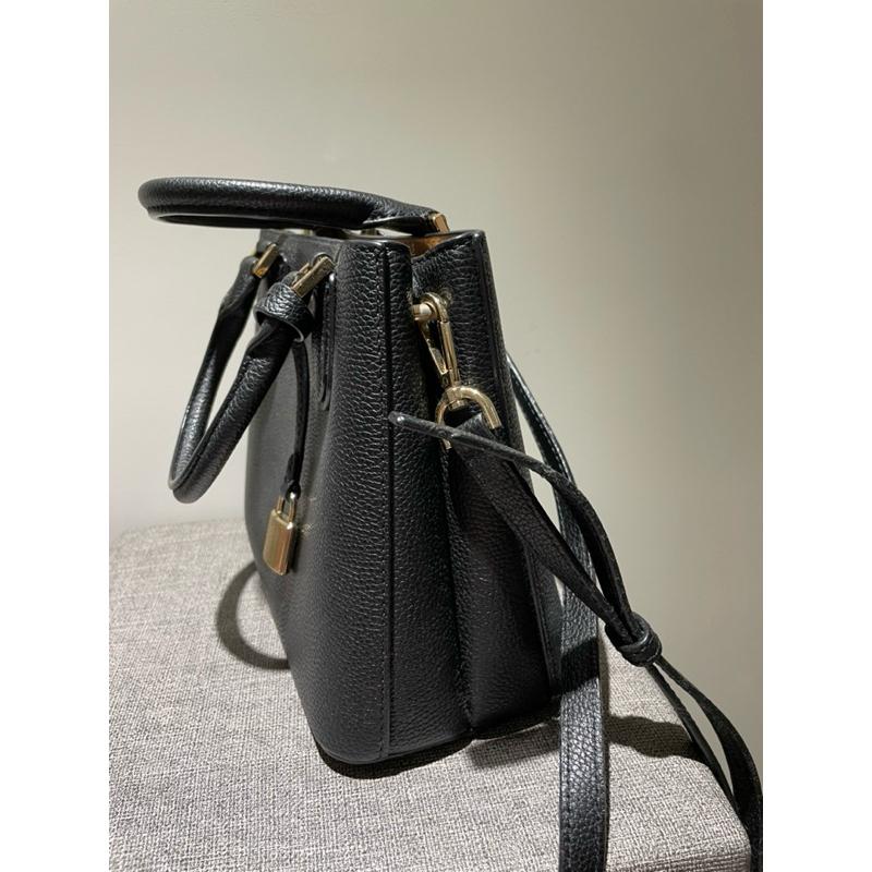 （二手）黑色美Michael Kors MK 鎖頭 皮革 雙層 斜背包-細節圖7