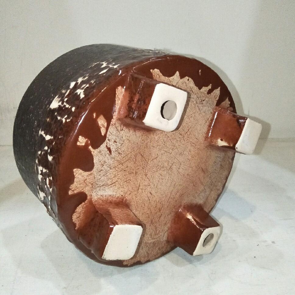 【娟兒藝品】黑、白圓柱造型陶瓷花器✔物品槽✔展示✔藝術品-細節圖5