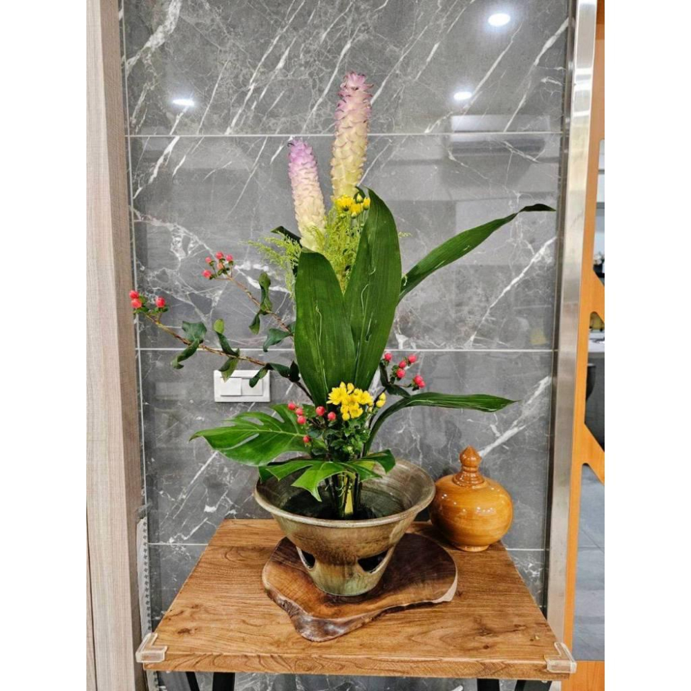 【娟兒藝品】黑圓型造型陶瓷花器✔物品槽✔展示✔藝術品-細節圖3