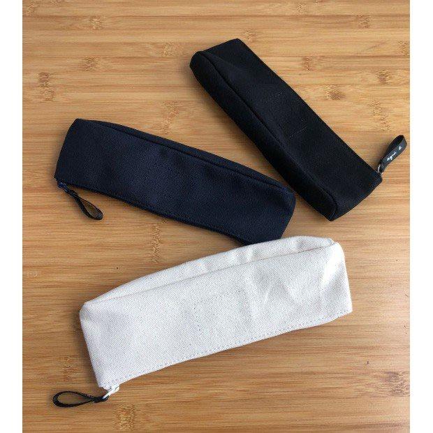 現貨 日本包 ag.b 小b包 日本b 草寫LOGO 帆布 簡約 黑色 米白色 藏青色 文具 筆袋 鉛筆袋 鉛筆盒-細節圖4