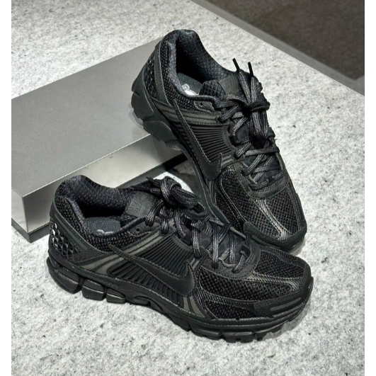 【現貨】Nike Air Zoom Vomero 5 黑武士 復古老爹鞋｜BV1358-003-細節圖2
