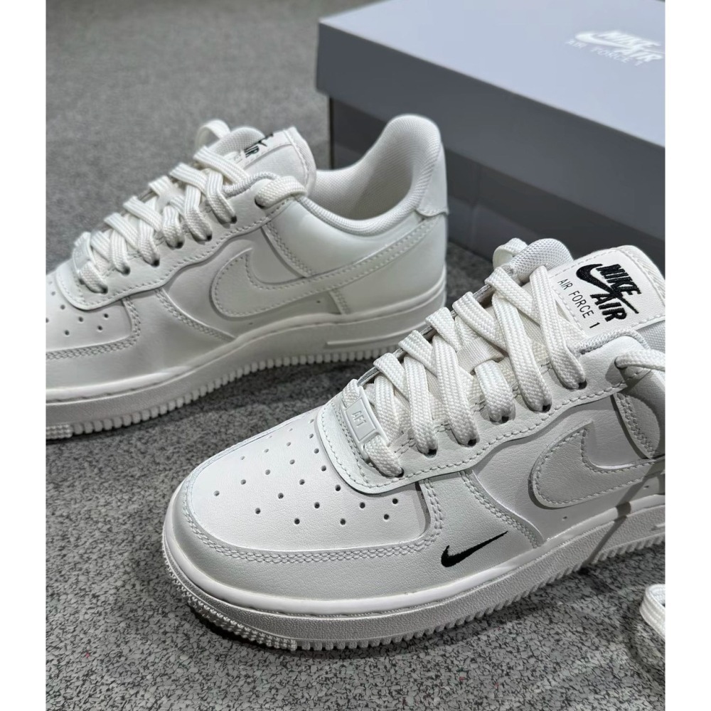 【現貨】NIKE AF1 奶油刺繡小勾 HF1058-133-細節圖5