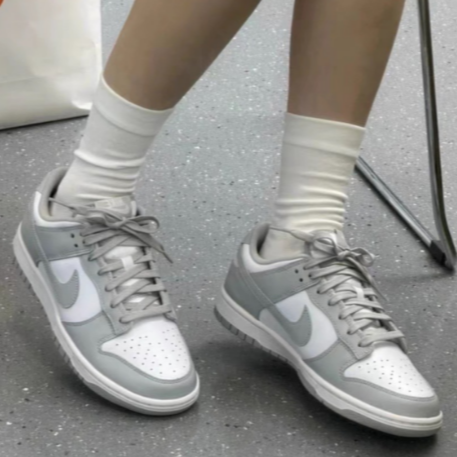 【限量折扣新款 !】NIKE Dunk Low gs深灰 灰白 女 FB9109-123-細節圖3