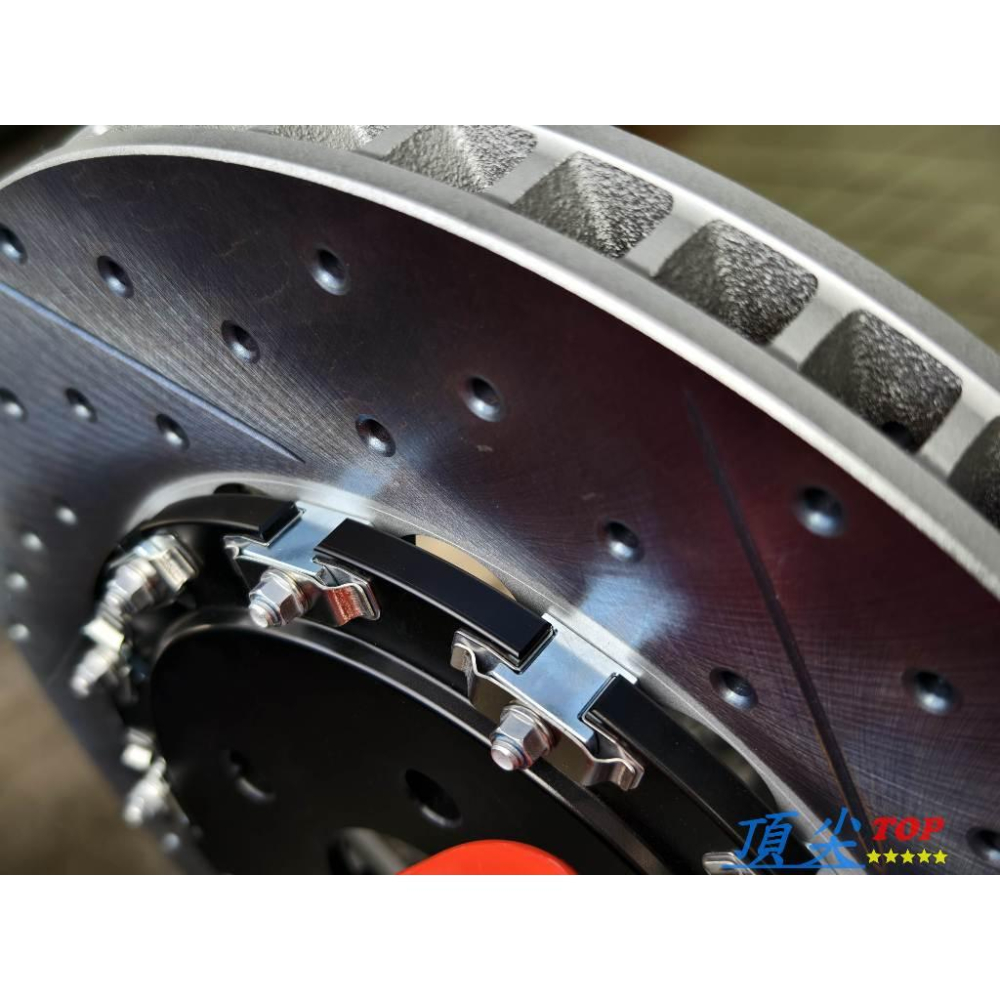 【頂尖】全新 brembo卡鉗 brembo F55+355MM全浮動碟盤+金屬油管+陶瓷煞車皮+煞車油-細節圖7