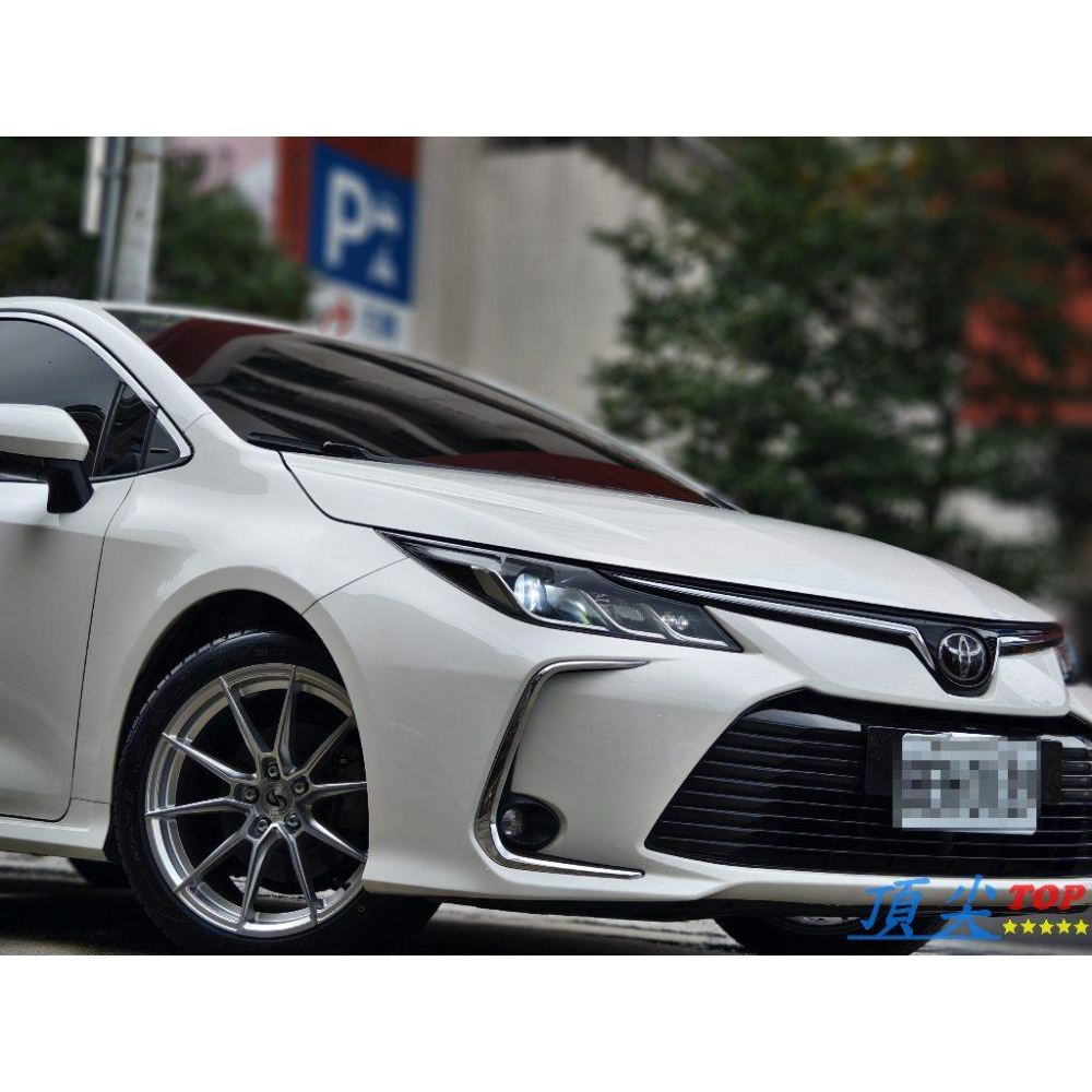【頂尖】全新 SI鋁圈 RFF03 17吋旋壓鋁圈 5X100 8J ET35 銀車面 ALTIS鋁圈實車照-細節圖3