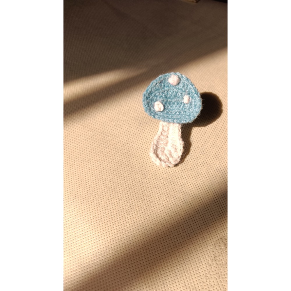 毛線編織香菇造型髮夾（BB夾）-細節圖2