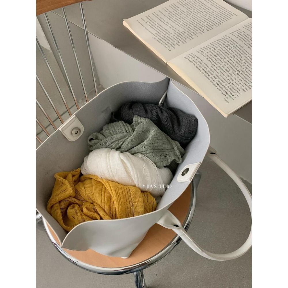 貓町選品🐯J3002 【配腰帶】防曬背心女 夏季寬鬆露肩上衣 文藝慵懶風 輕薄透氣防曬罩衫 深灰/灰綠/米白/黃色-細節圖6