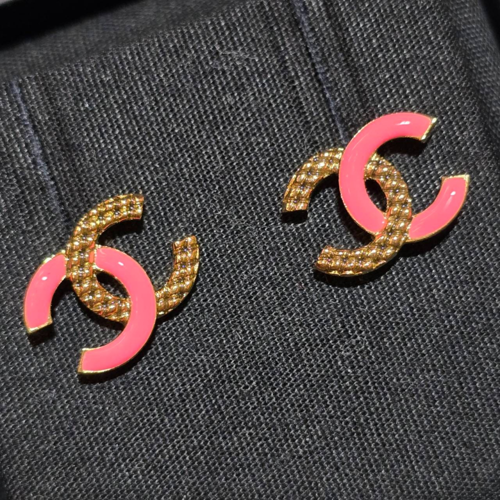 【輕鬆購精品百貨】CHANEL 香奈兒 粉拼金雙C耳針 耳環-細節圖2