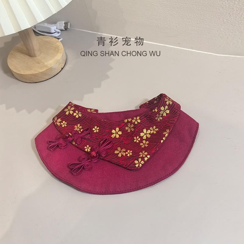 #現貨快速出貨【青衫寵物】原創 ◆新年款红色復古三角巾 貓咪小狗過年 寵物貓咪狗狗頸部裝飾衣服圍脖 2026新品-細節圖3