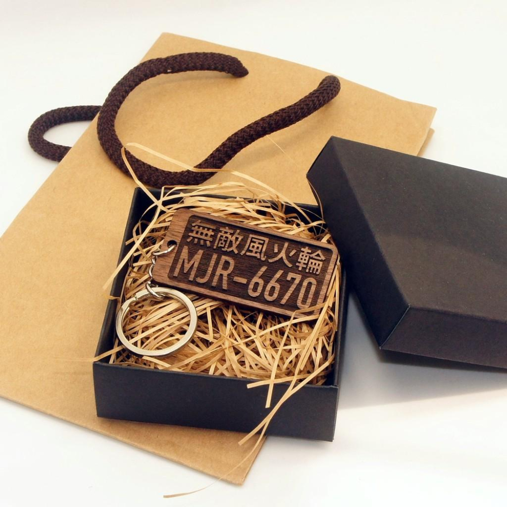 【碰世代設計】 客製化車牌鑰匙圈 吊飾 個性化商品 客製化 生日禮物 交換禮物 紀念品 車牌 鑰匙圈-細節圖4