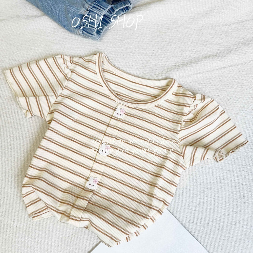 #1747 萌兔排釦木耳邊上衣-細節圖3