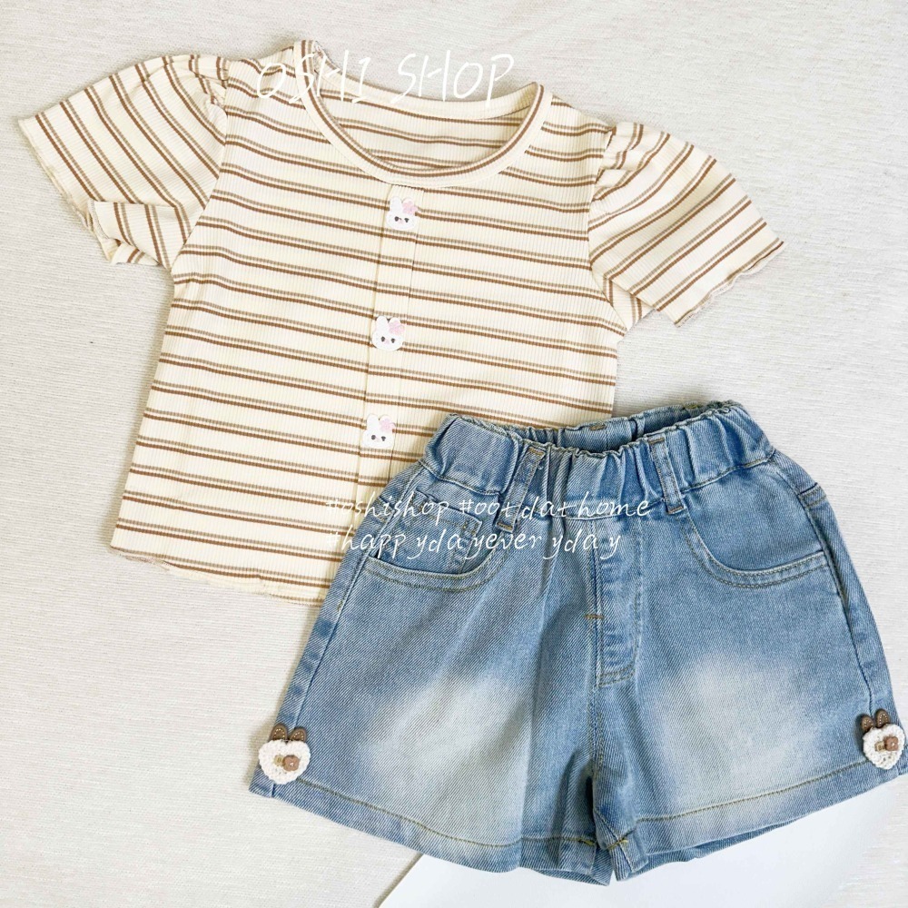 #1747 萌兔排釦木耳邊上衣-細節圖5