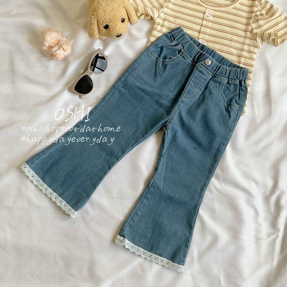 8397 蕾絲拼接喇叭褲-細節圖3