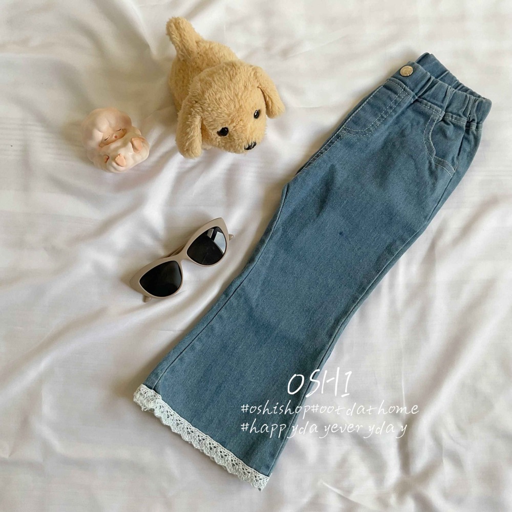 8397 蕾絲拼接喇叭褲-細節圖4