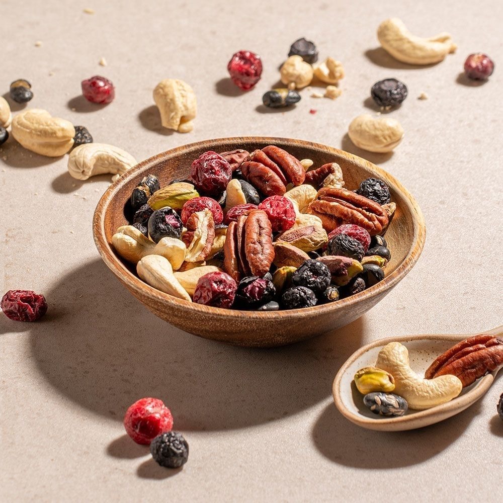 【永豐餘生技x瑪雅夫人限定】綜合堅果果乾禮盒 18公克*24包/盒-細節圖2