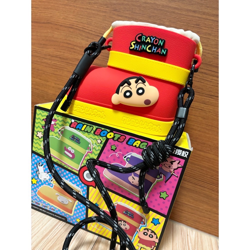 正版雷標蠟筆小新 雨靴斜跨包/斜背包/側背包/矽膠包-細節圖2