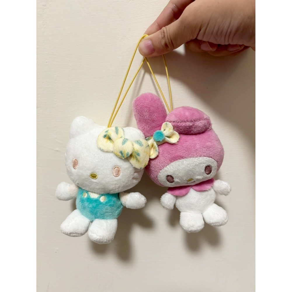 日本景品 三麗鷗 美樂蒂 凱蒂貓kitty 娃娃吊飾-細節圖3