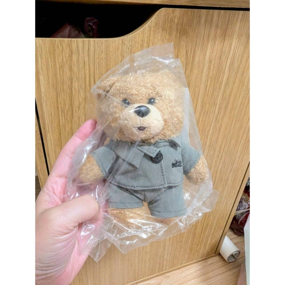 Ted2 泰迪熊 熊麻吉 正版娃娃吊飾鑰匙圈（白帽T/西裝/夏日襯衫）-規格圖4