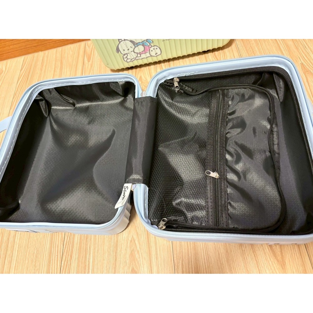 正版雷標 三麗鷗 帕恰狗 旅行格紋行李箱 背帶旅行箱 手提箱 化妝箱-細節圖4