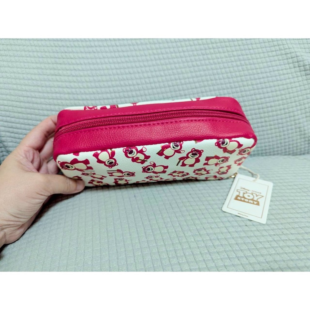 正版雷標 迪士尼 熊抱哥 草莓熊 筆袋 萬用包-細節圖2