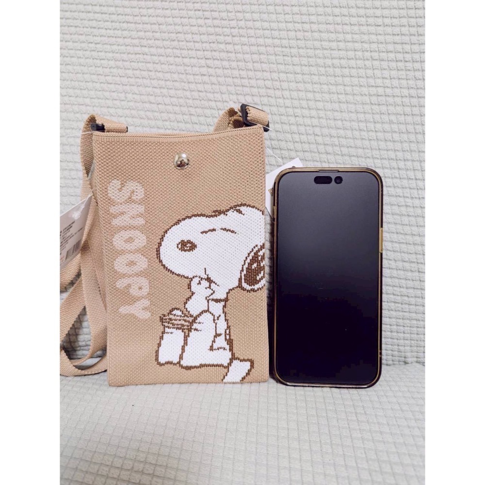 正版雷標 史努比 snoopy 磁扣手機包-細節圖2