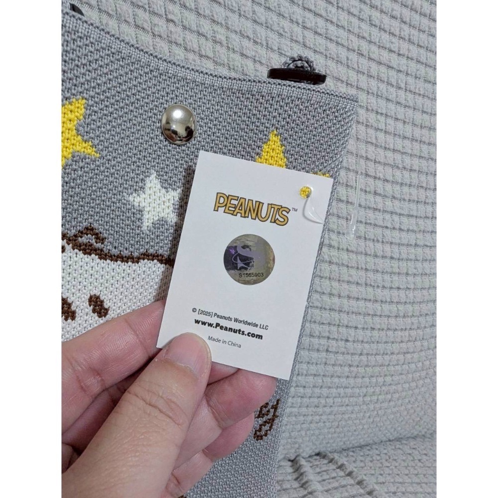 正版雷標 史努比 snoopy 磁扣手機包-細節圖3