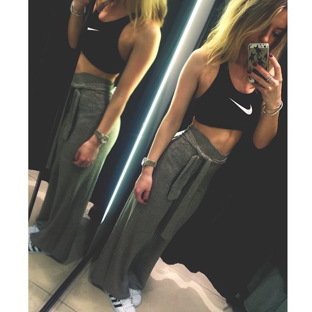 Nike Shape Swoosh Gym Bra運動內衣 Xs碼-細節圖3