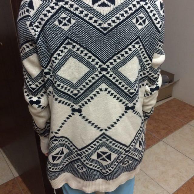 若雷毛衣特賣會購入：國外訂單 毛衣外套-細節圖2