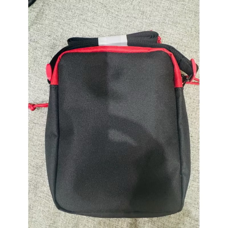 Levi’s 小方包 小包 斜背包 中性男女同款 全新公司貨 限量現貨 快速出貨-細節圖2