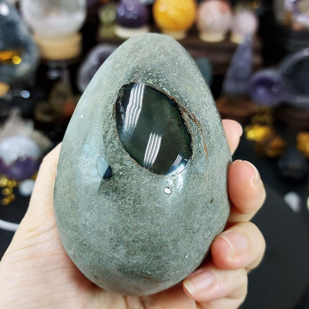 巴西 薰衣草紫晶牙 帶晶花龍(金腰帶) 龍蛋 高9公分(附底座)*一圖一物*招財 聚財 淨化磁場-細節圖7