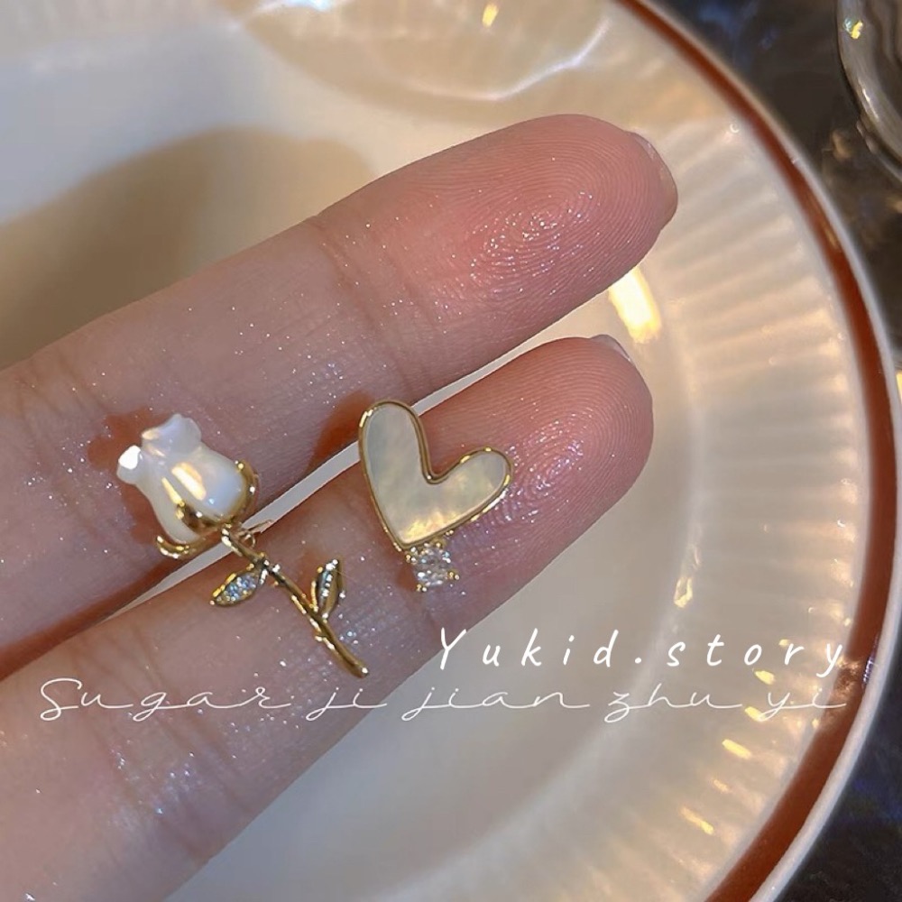 鬱金香愛心耳釘 S925銀針-細節圖2