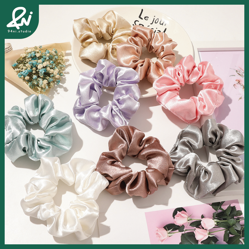 『台灣現貨』12.5cm 水晶緞面高級感大腸髮圈｜簡約氣質馬尾頭繩｜ins風百搭髮飾｜光澤細膩【94ni.studio】-細節圖3