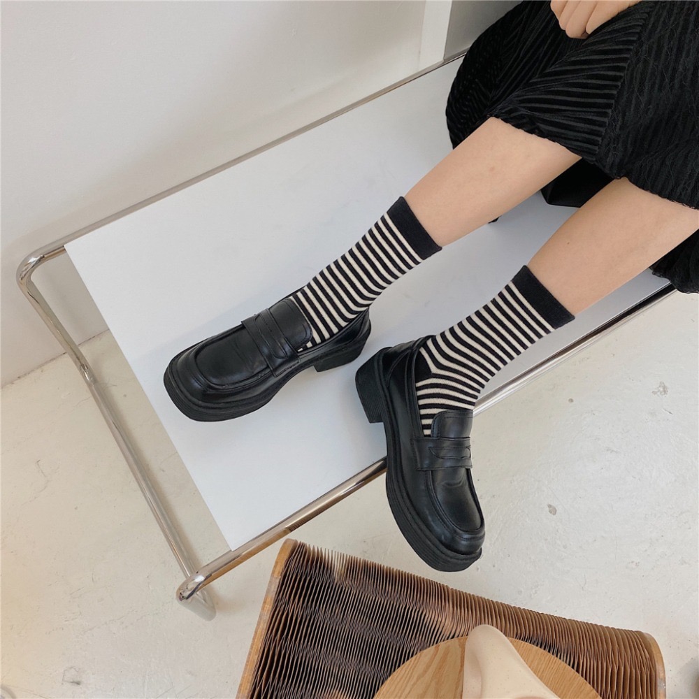 🔥24h出貨🔥條紋襪 女中筒襪 文青 百搭 女襪 棉襪 學生襪 舒適 好穿 中筒襪 極簡風 女棉襪 潮流襪-細節圖3