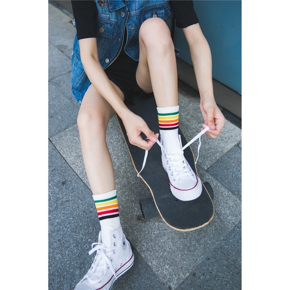 🔥台灣現貨🔥條紋襪 女中筒襪 中筒襪 棉襪 女長襪 女襪 襪子 素色襪 素襪 運動襪 潮流 學生襪 文青-細節圖4