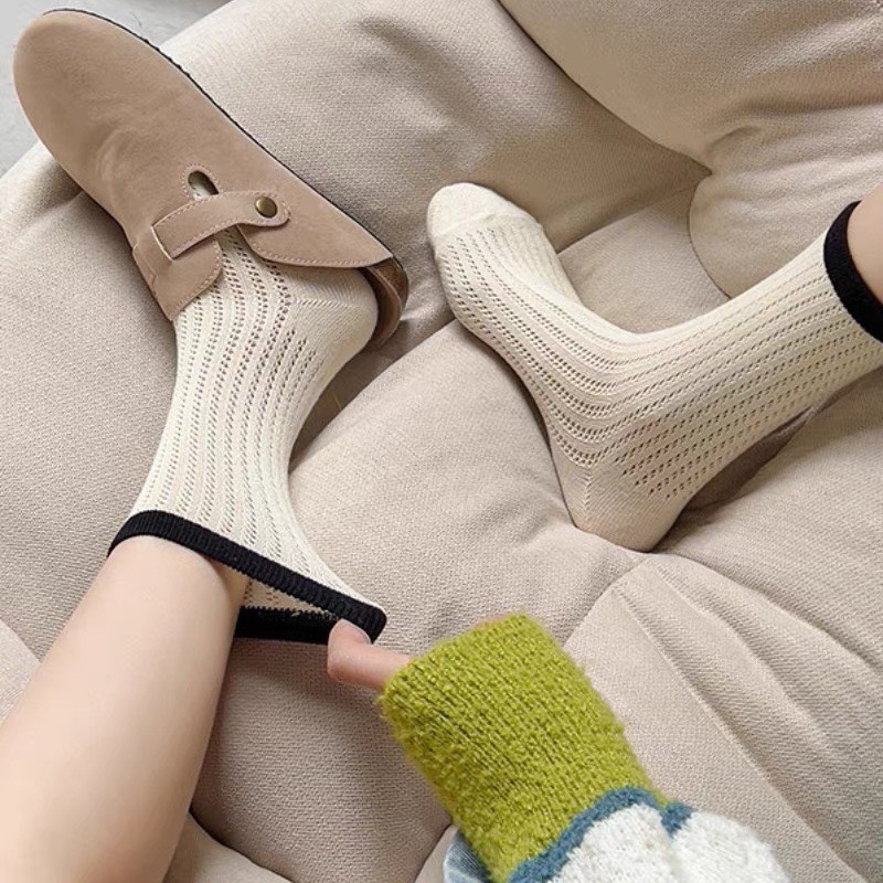 🔥24h快速出貨🔥 女中筒襪 鏤空 透氣 舒適 百搭 文青風 學生襪 女長襪 女襪 襪子-細節圖2