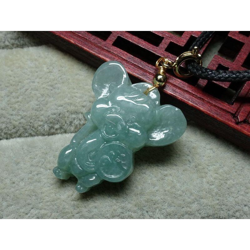 清貨不議價888元~天然緬甸玉A貨/微綠，Q版老鼠玉墜~附証附墜頭附皮繩~(61Z581)~孫裴筠-細節圖6