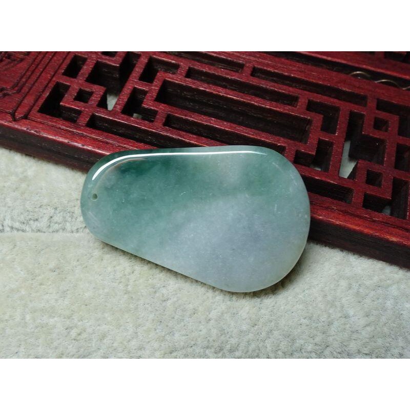 清貨不議價995元~天然翡翠緬甸玉A貨/黃加綠，鼠牌玉墜~附証附繩鍊~(68Z1043)~孫裴筠-細節圖6