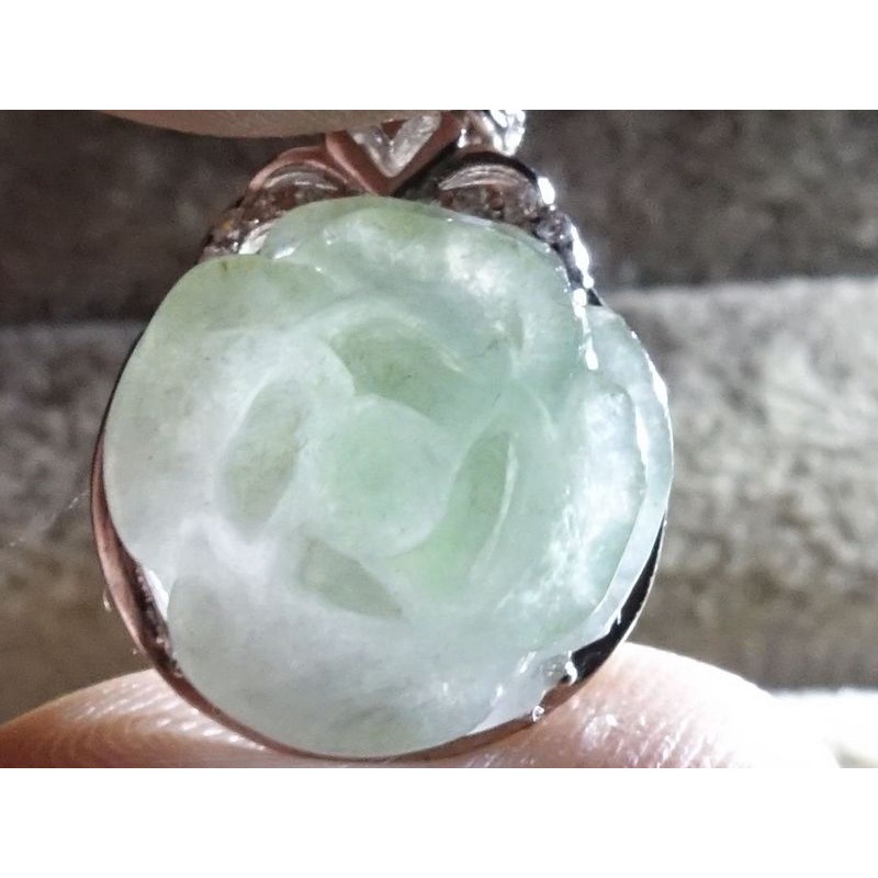 清貨不議價1200元~天然緬甸玉A貨/微綠/半山半水，S925銀/花朵玉墜~附証附鍊~(12Z1371-6)~孫裴筠-細節圖5