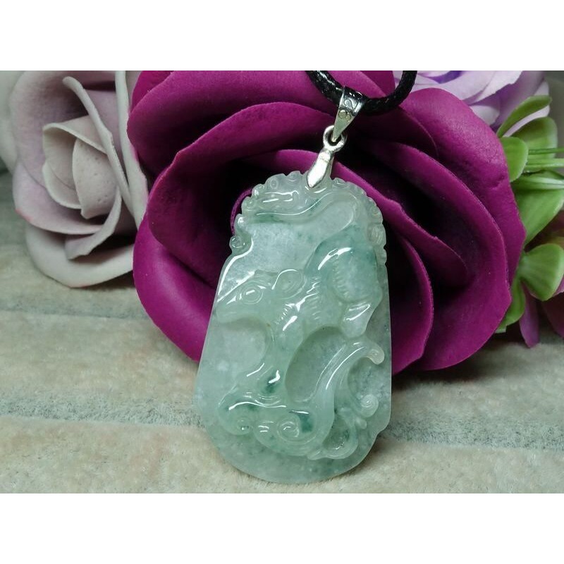 天然緬甸玉A貨/飄綠，鼠生肖玉墜~出清不議價999元~附墜頭附皮繩~(78Z191)~清貨~孫裴筠-細節圖3