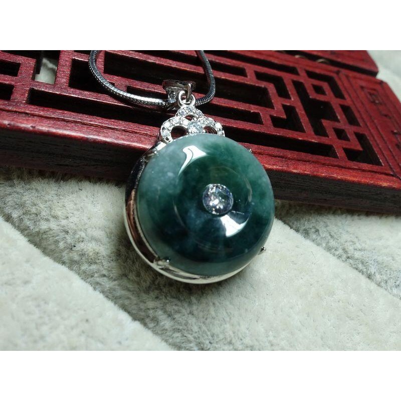 清貨不議價1200元~天然緬甸玉A貨/糯種飄綠，S925銀/小平安扣玉墜~附証附鍊~(53Z1402)~孫裴筠-細節圖4