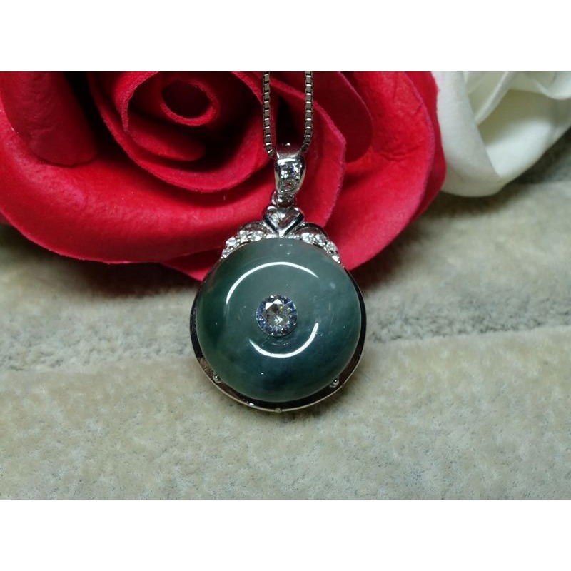 清貨不議價1200元~天然緬甸玉A貨/飄綠，S925銀/小平安扣玉墜~附証附鍊~(53Z1402-1)~孫裴筠-細節圖6