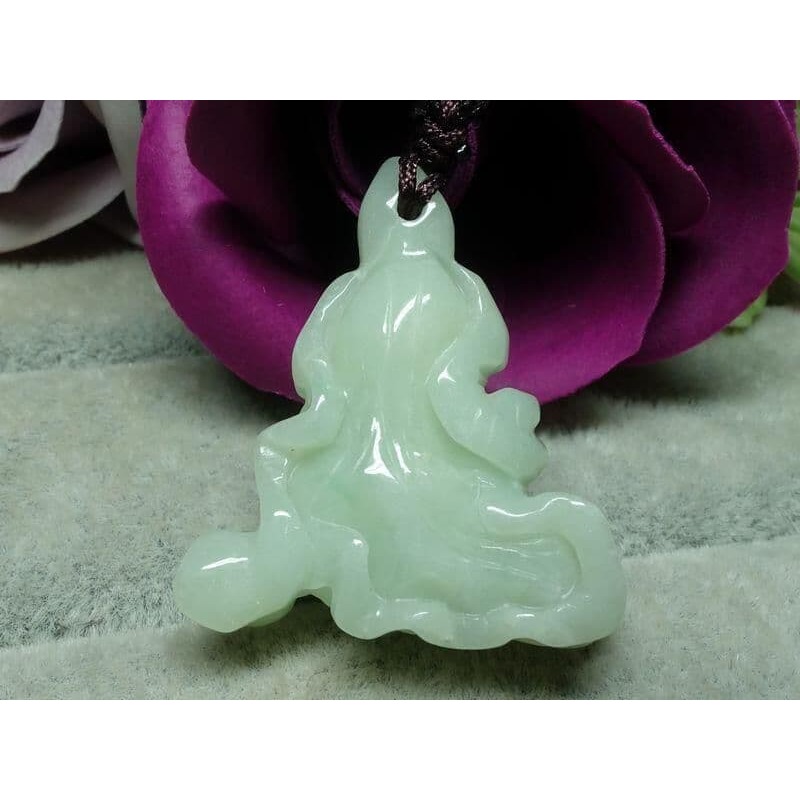 清貨不議價399元~天然緬甸玉A貨/淡綠，白菜玉墜~附繩鍊~(32Z366)~孫裴筠-細節圖7